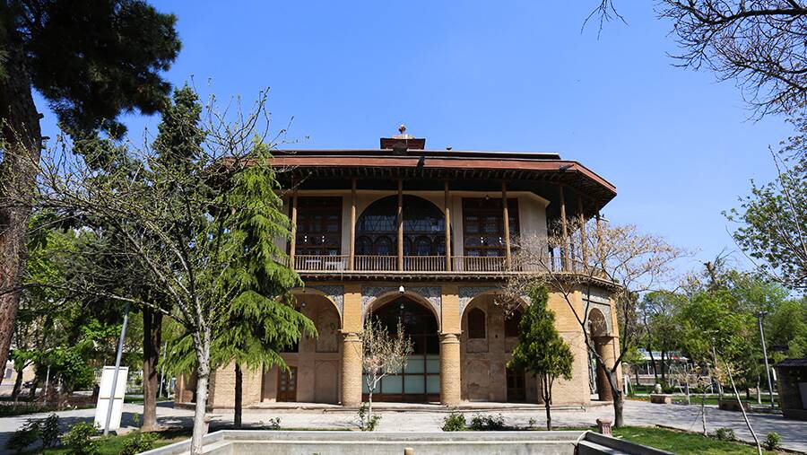 کاخ چهل ستون قزوین